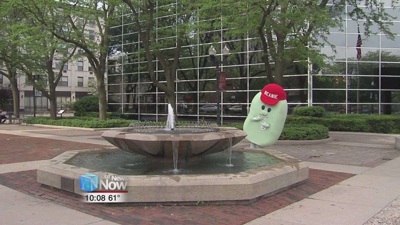 City of Lima mascot Beanie goes on a wave tour